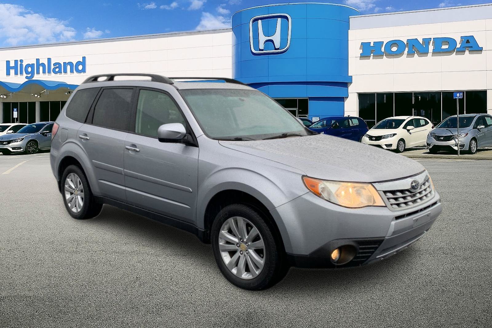 Used 2012 Silver Subaru 2.5X image 7