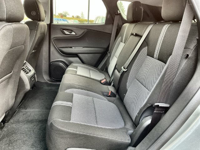 2026 Chevrolet Blazer photo 32 of 42