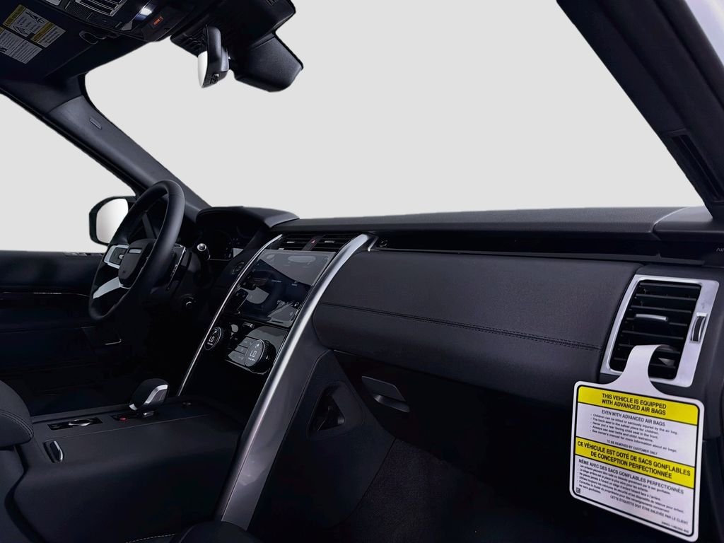 New 2026 Fuji White Land Rover S image 31