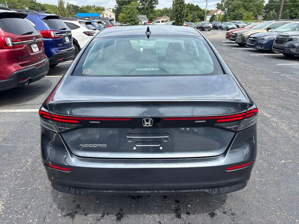 Used 2023 Gray Honda EX image 4