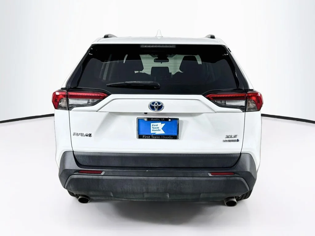 Used 2021 Super White Toyota XLE image 6