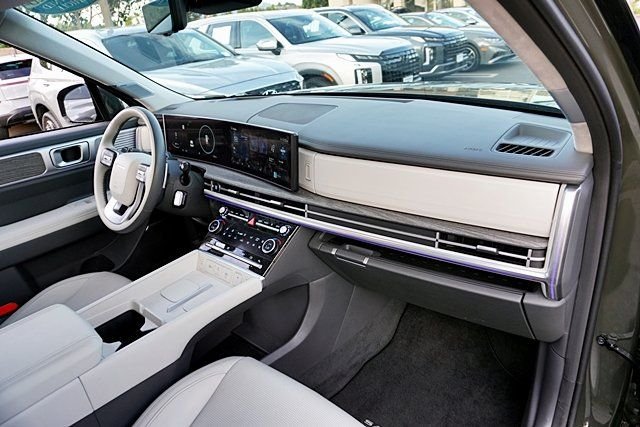 Used 2024 Green Hyundai Calligraphy image 10