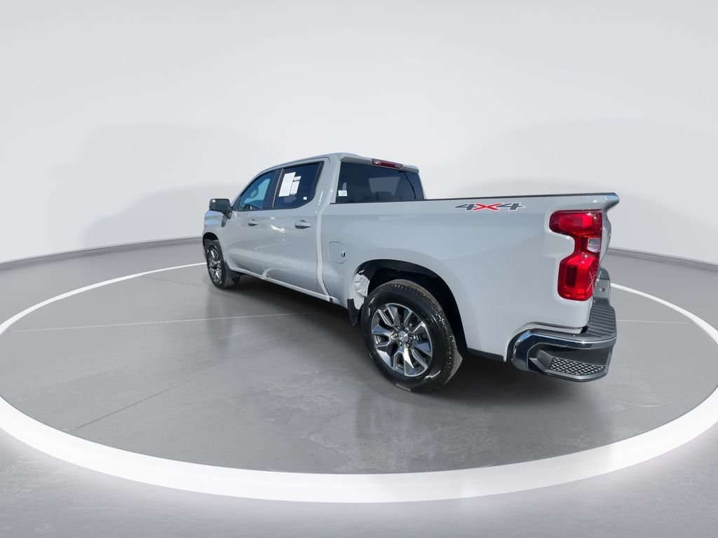 Used 2024 Gray Chevrolet LT image 6