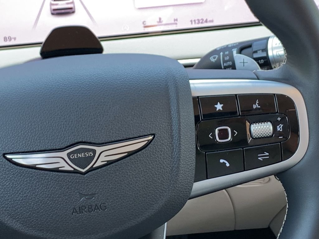 2026 GENESIS GV70 Standard - Photo 23