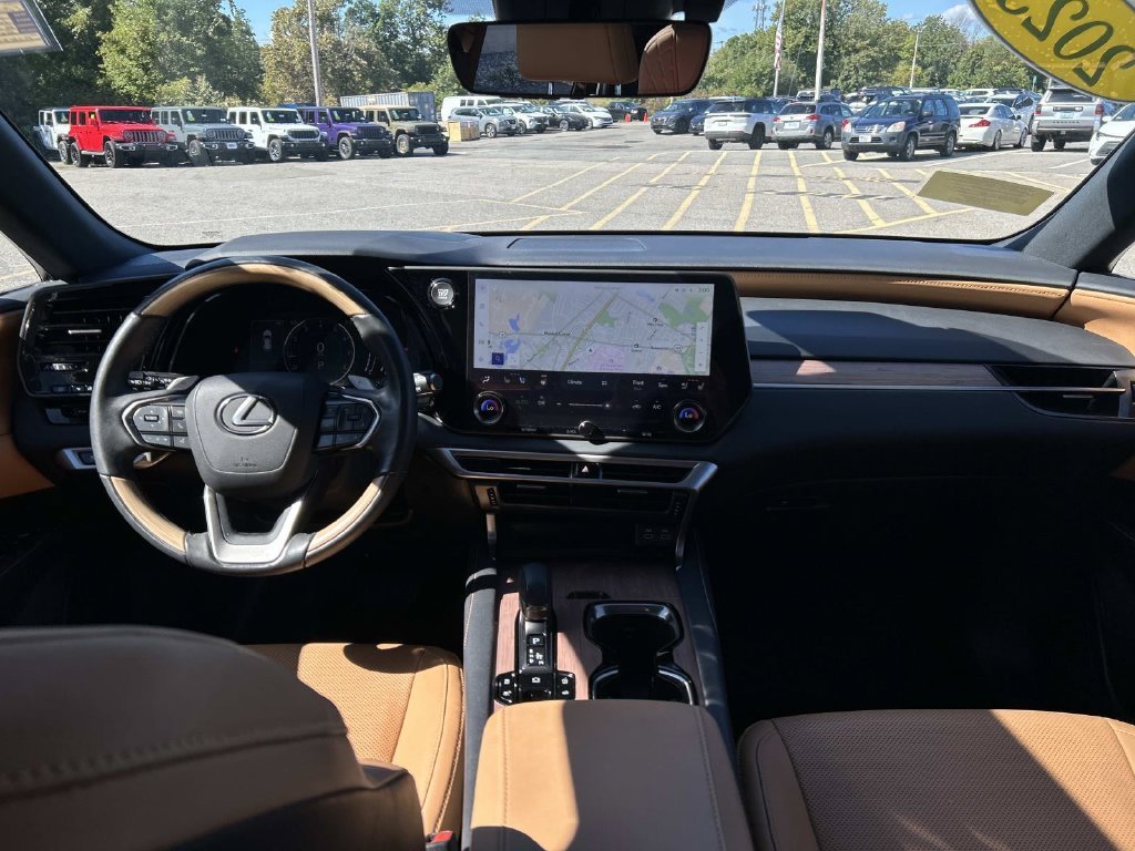 Used 2023 Black Lexus 350 Premium image 19
