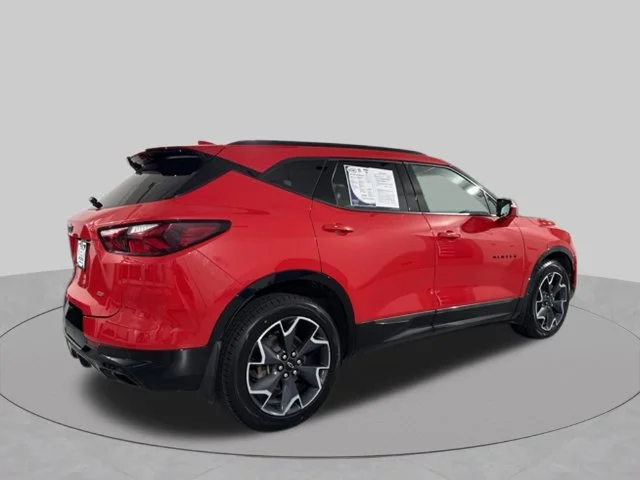 Used 2021 Red Chevrolet RS image 16