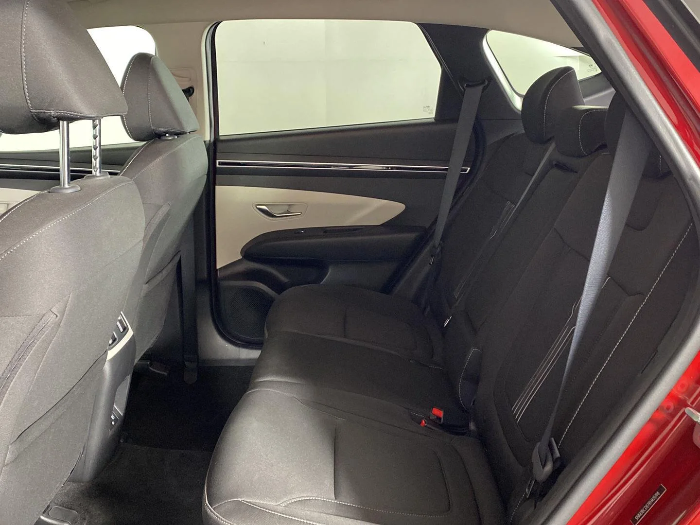 Used 2024 Ultimate Red Hyundai SEL image 25