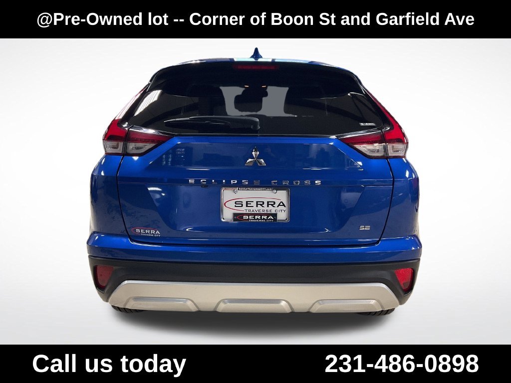 Used 2025 Blue Mitsubishi SE image 5