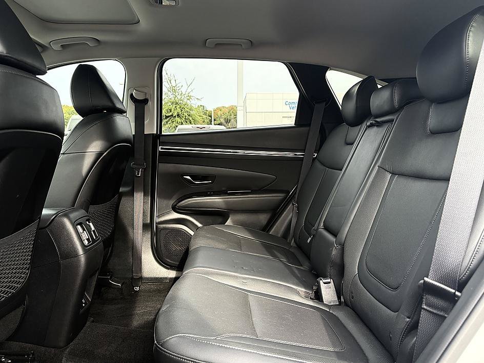 Used 2022 Quartz White Hyundai SEL image 10