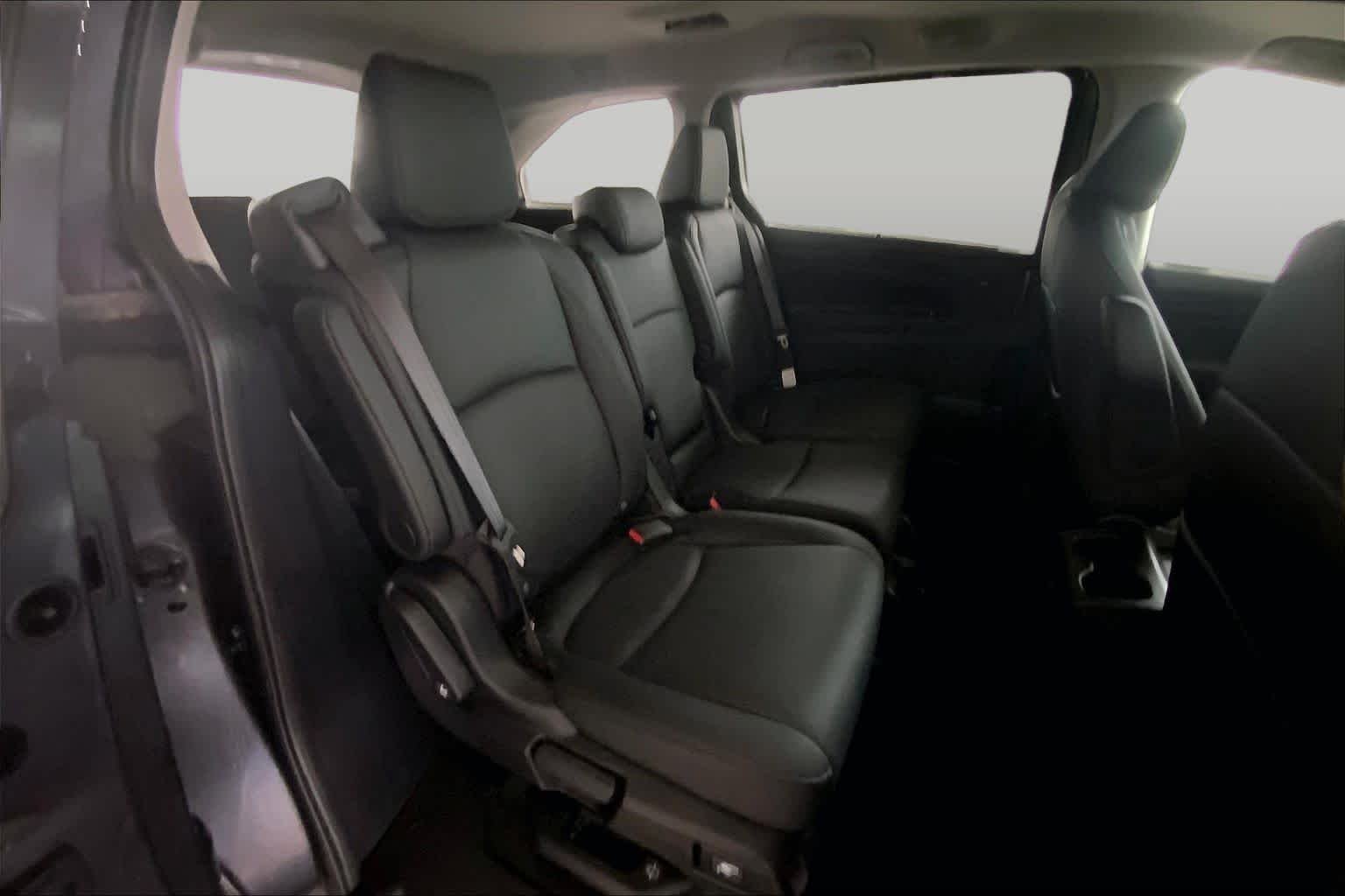 Used 2026 Modern Steel Metallic Honda EX-L image 19