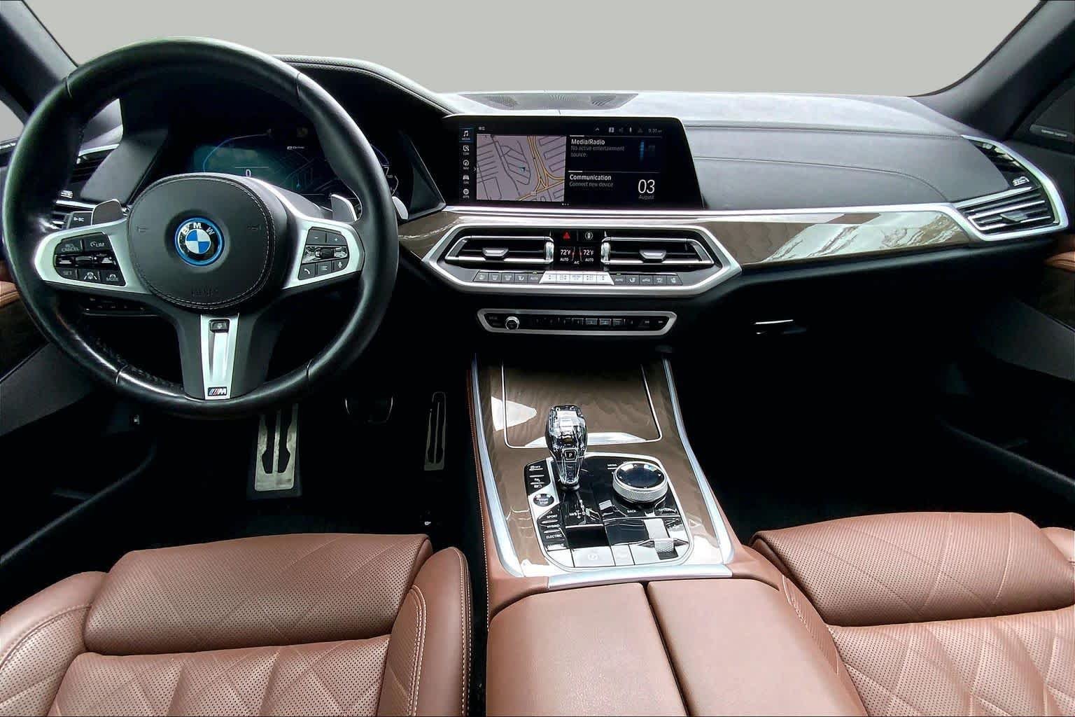 Used 2023 Carbon Black Metallic BMW xDrive45e image 15