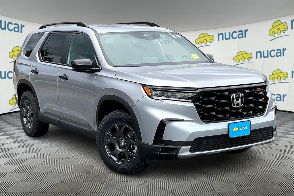2025 Honda Pilot TrailSport AWD's photo