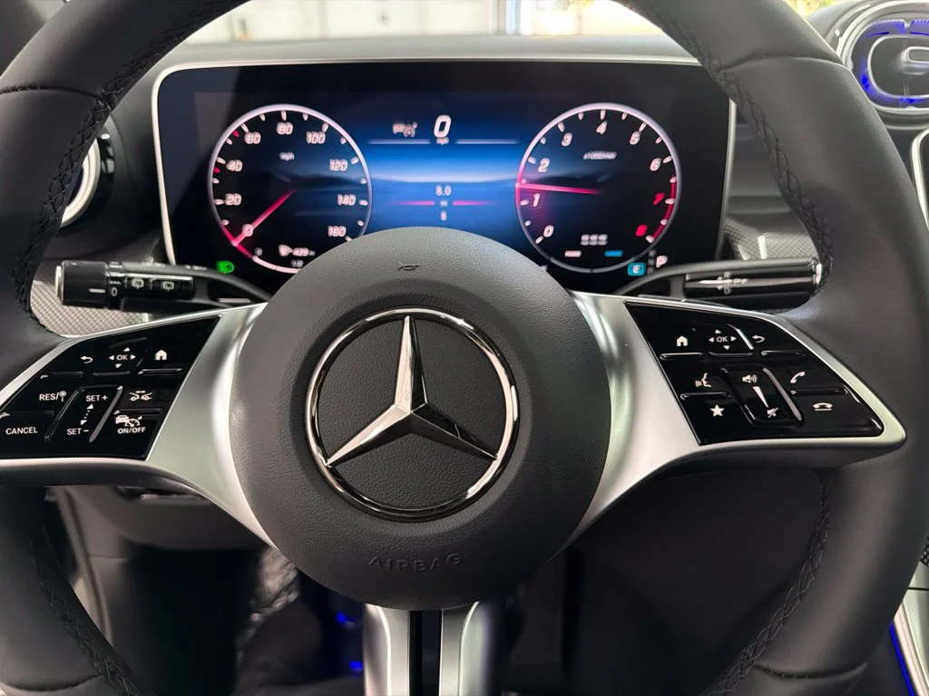 New 2027 Black Mercedes-Benz GLC 300 image 15