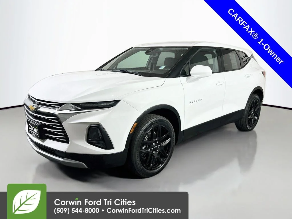 Used 2022 Summit White Chevrolet LT image 5