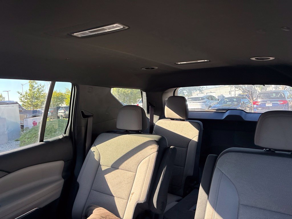 Used 2025 White Chevrolet LT image 19