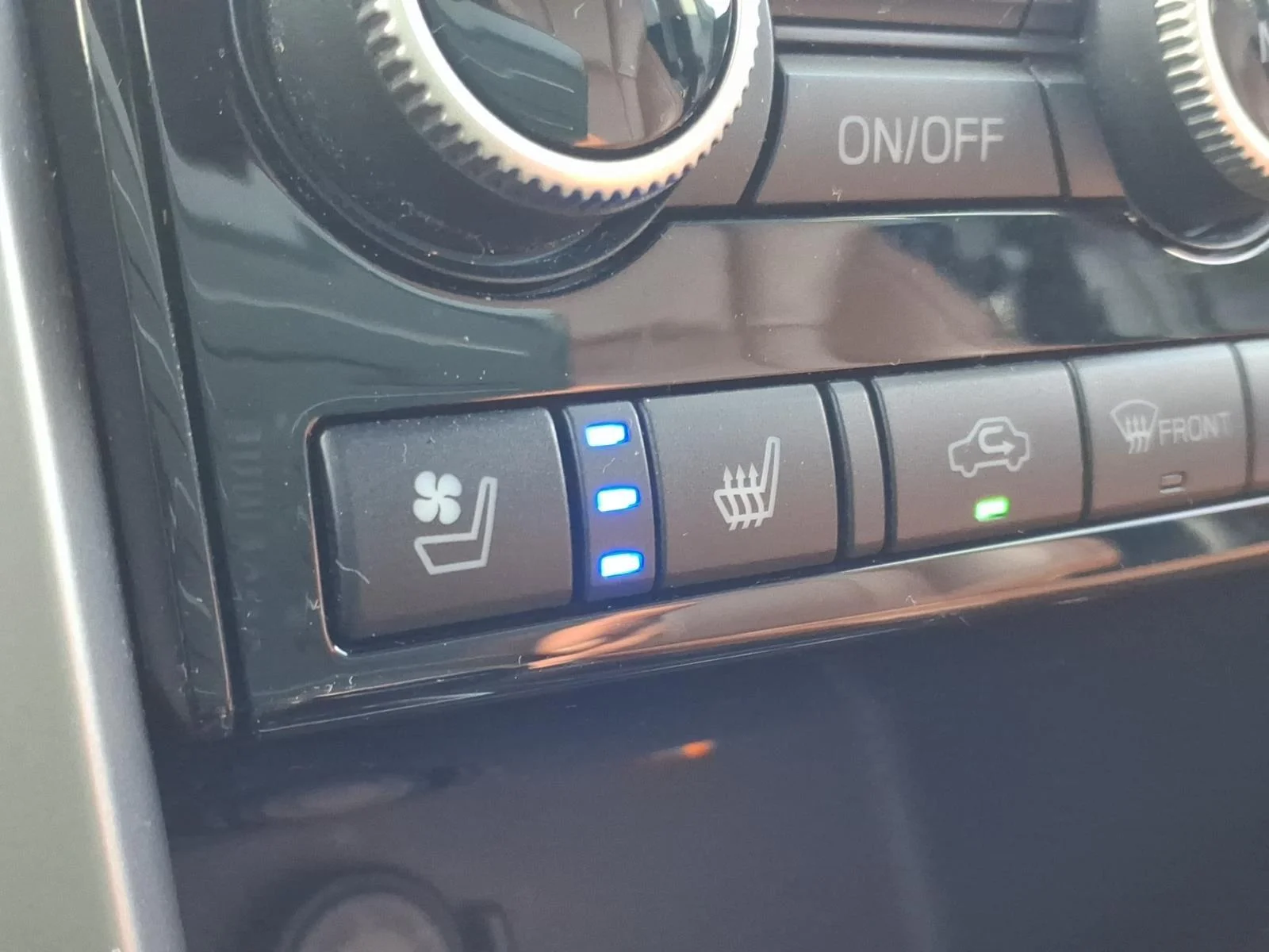 Used 2019 Magnetite Gray Metallic Subaru Touring image 5