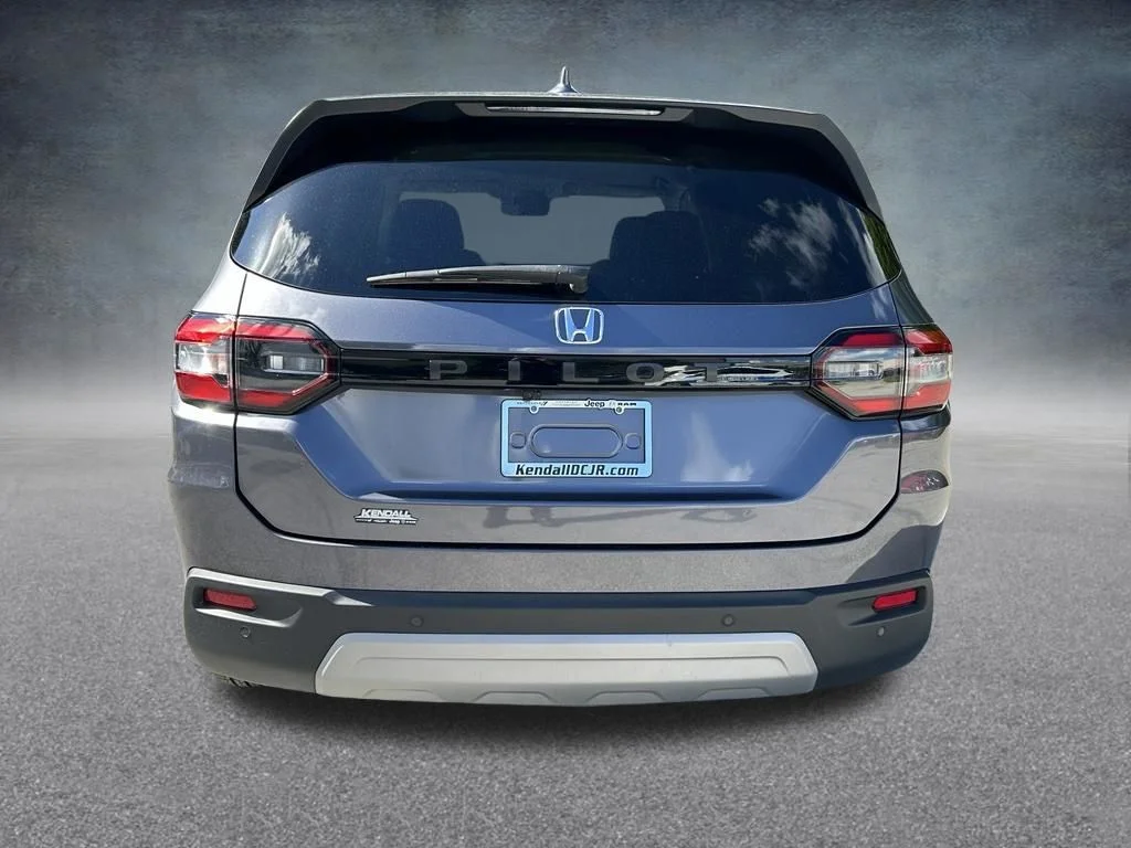 Used 2024  Honda EX-L image 6