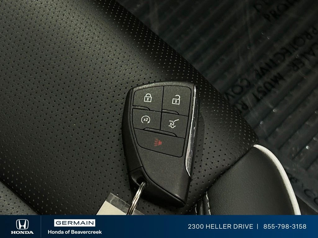Used 2026 Moonstone Gray Metallic Buick Avenir image 32