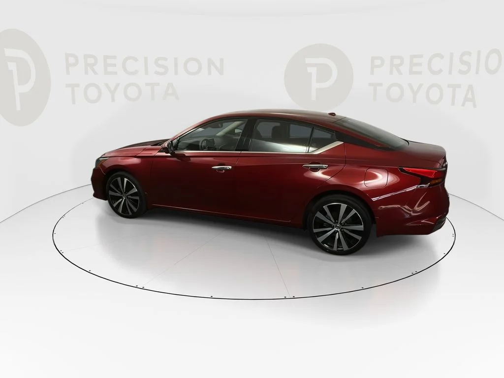 Used 2020 Scarlet Ember Tintcoat Nissan 2.5 Platinum image 13