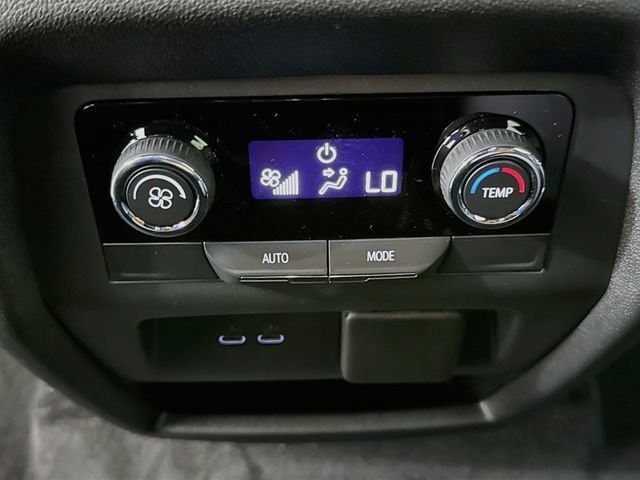 New 2027 Mosaic Black Metallic Chevrolet LT image 24