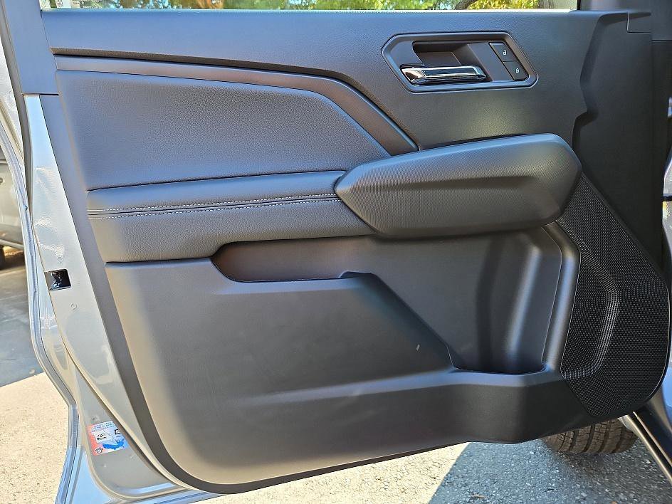 2026 Chevrolet Colorado LT - Photo 13
