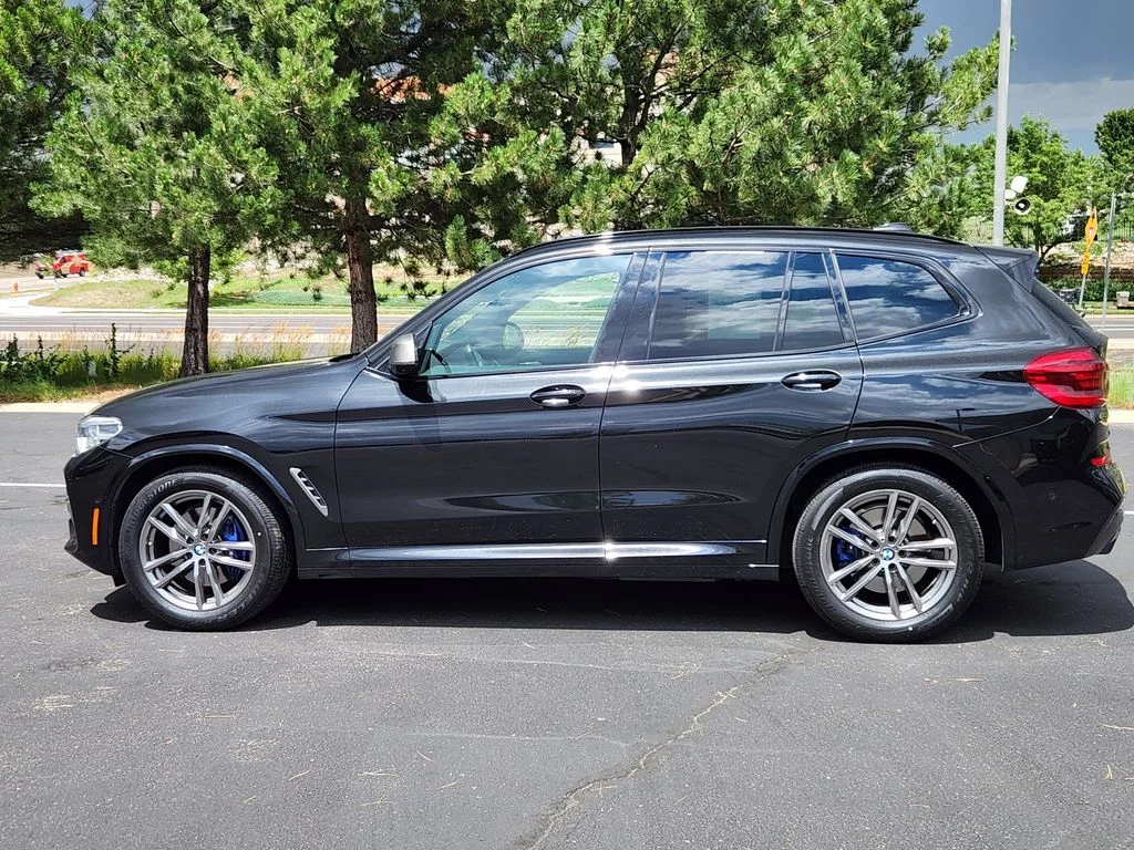 Used 2019 Black Sapphire Metallic BMW M40i image 2