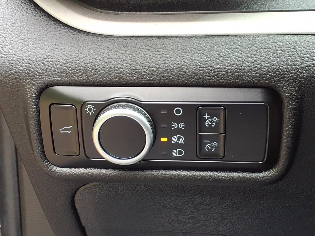 Certified Used 2023 Gray Metallic Ford XLT image 21