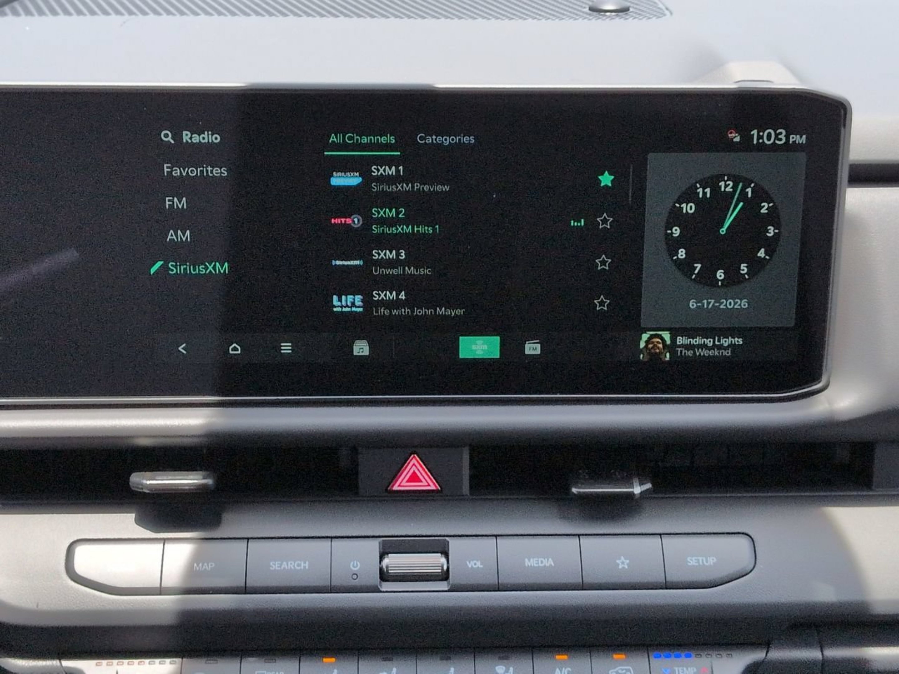 New 2027 Snow White Pearl / Black Roof Kia X-Line S image 20