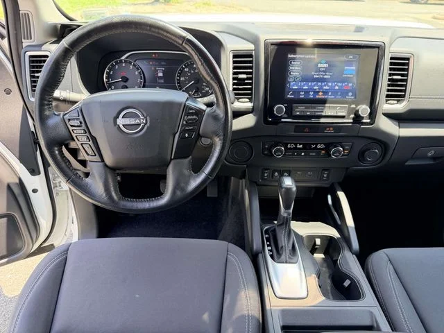 Used 2022 White Nissan SV image 16