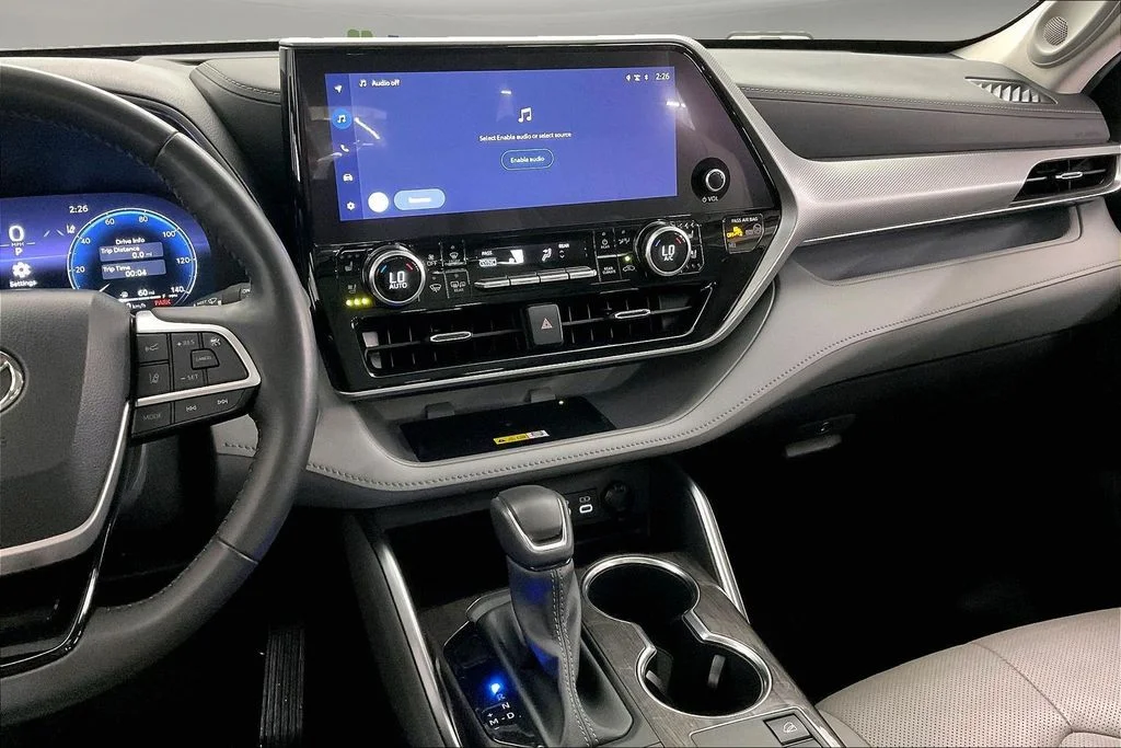 Certified Used 2023 Silver Toyota Platinum image 9