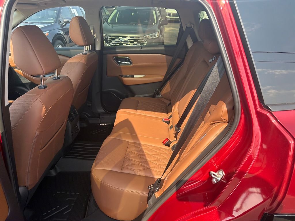 Used 2025 Red Nissan Platinum image 15