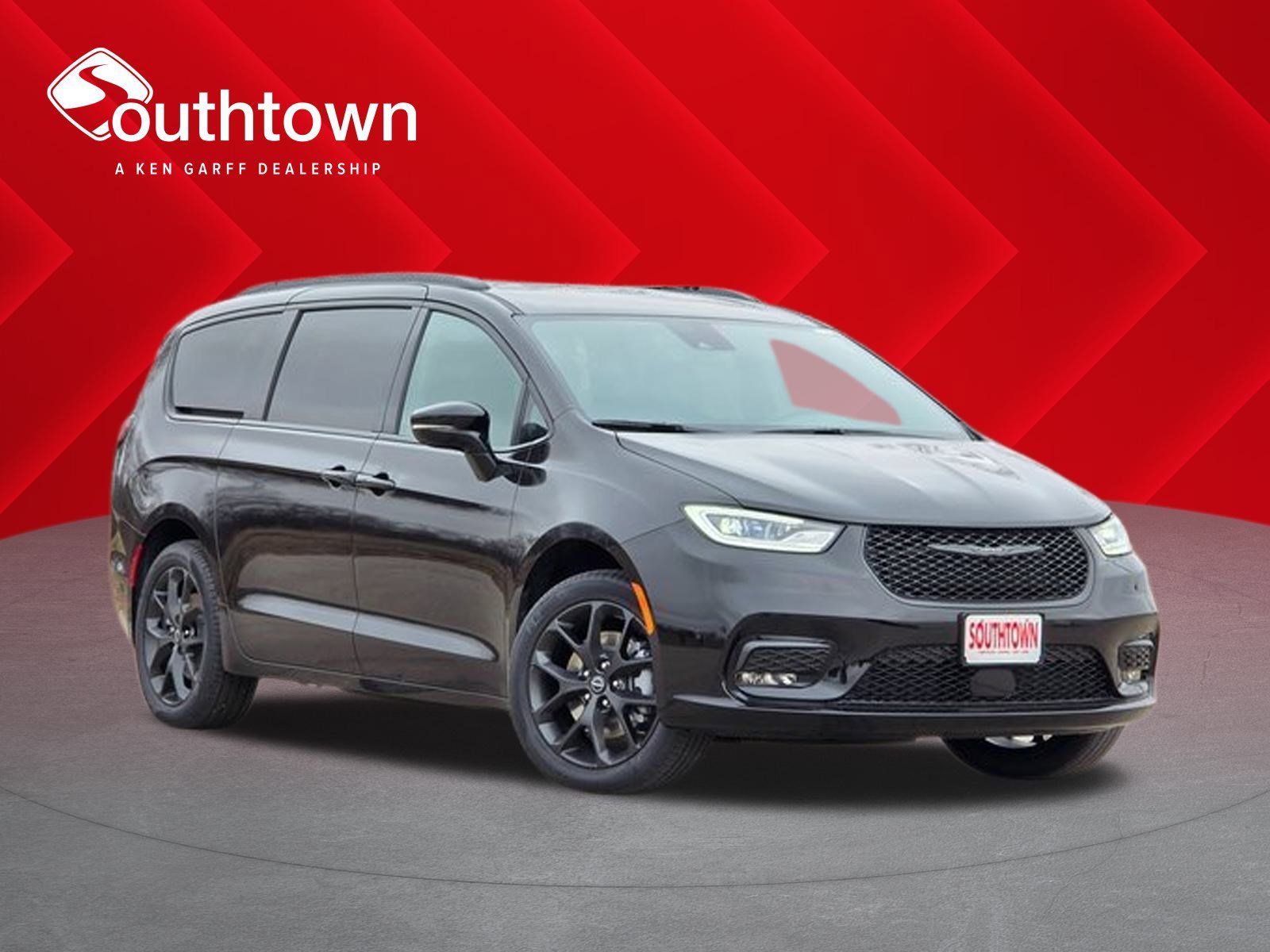 2026 Chrysler Pacifica Select AWD's photo