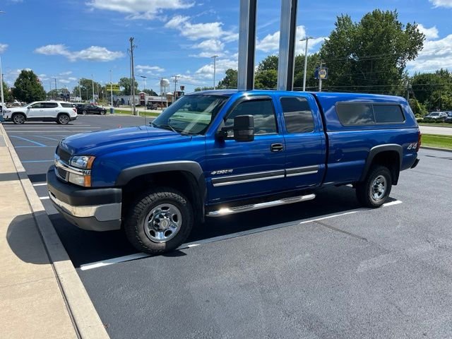 Used 2004 Blue Chevrolet LS image 2