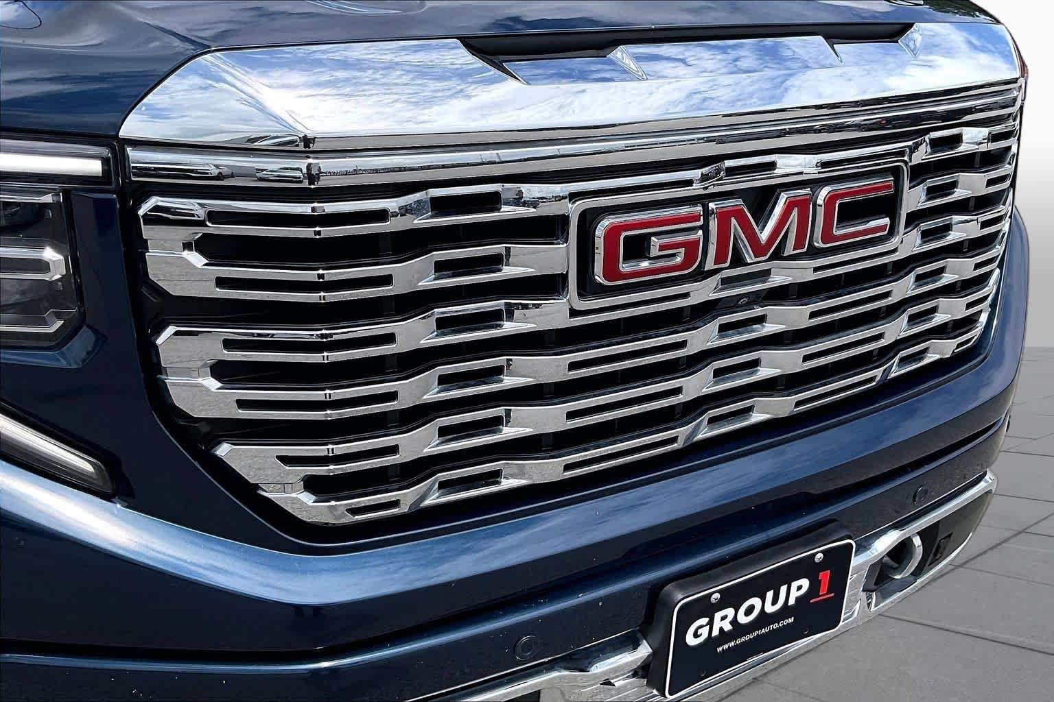 Used 2023 Pacific Blue Metallic GMC Denali image 30
