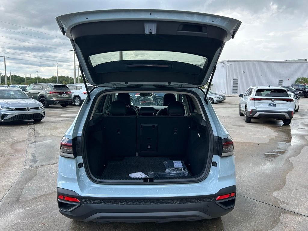 New 2026 Gray Volkswagen 1.5T SE Black image 46