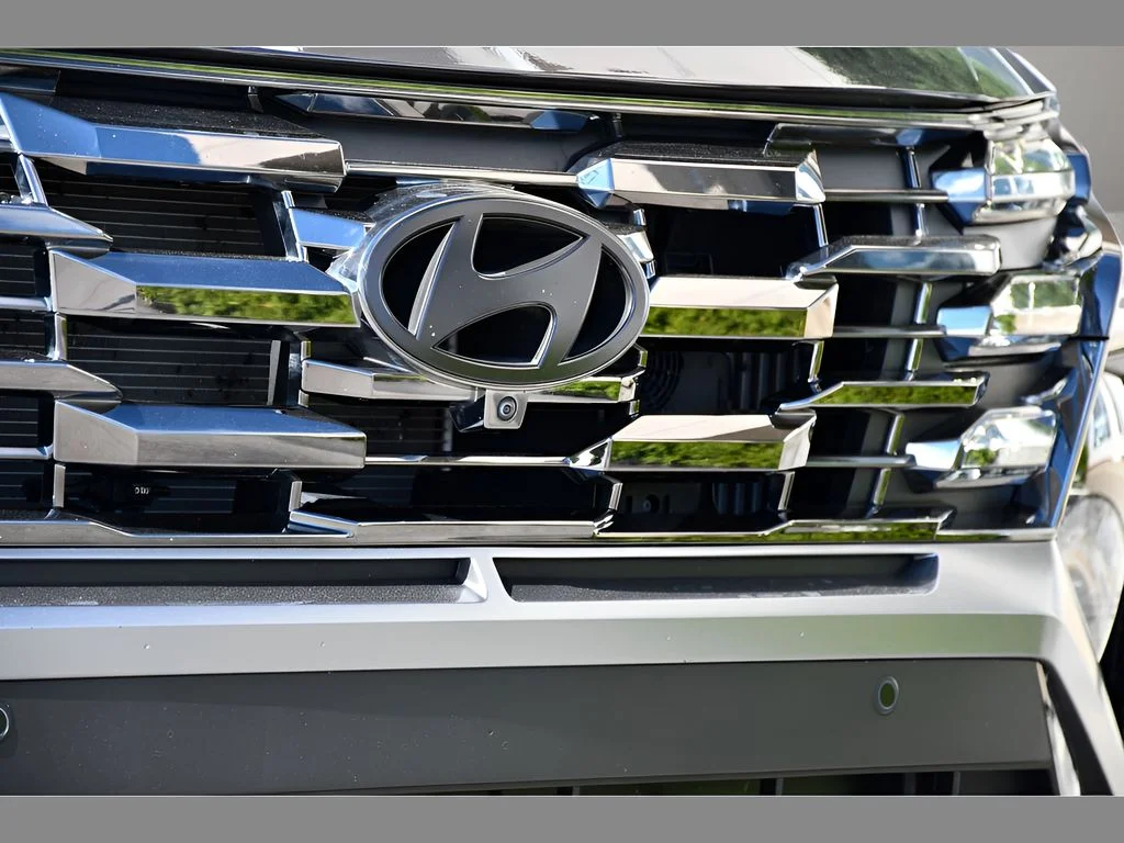 Used 2025 Blue Hyundai Limited image 10