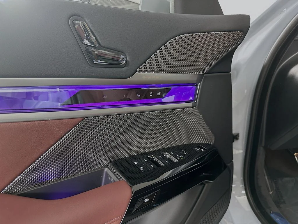2026 BMW 7 Series 760i - Photo 24