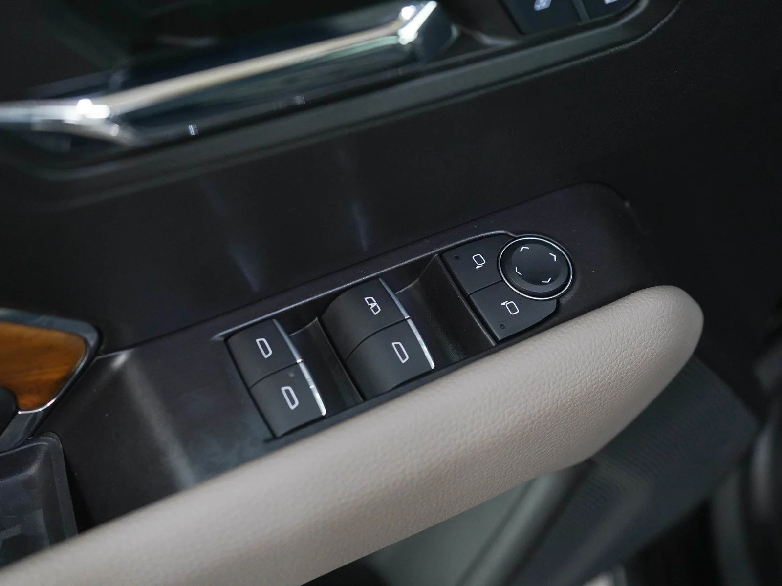 Used 2024 Onyx Black GMC Denali image 18