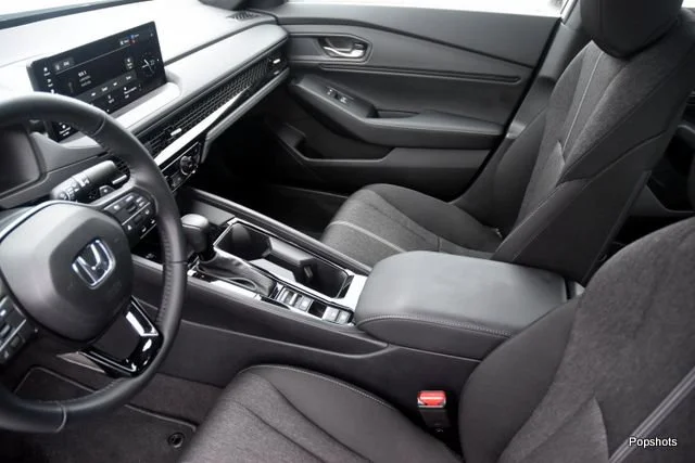2025 Honda Accord Hybrid Sport - Photo 30