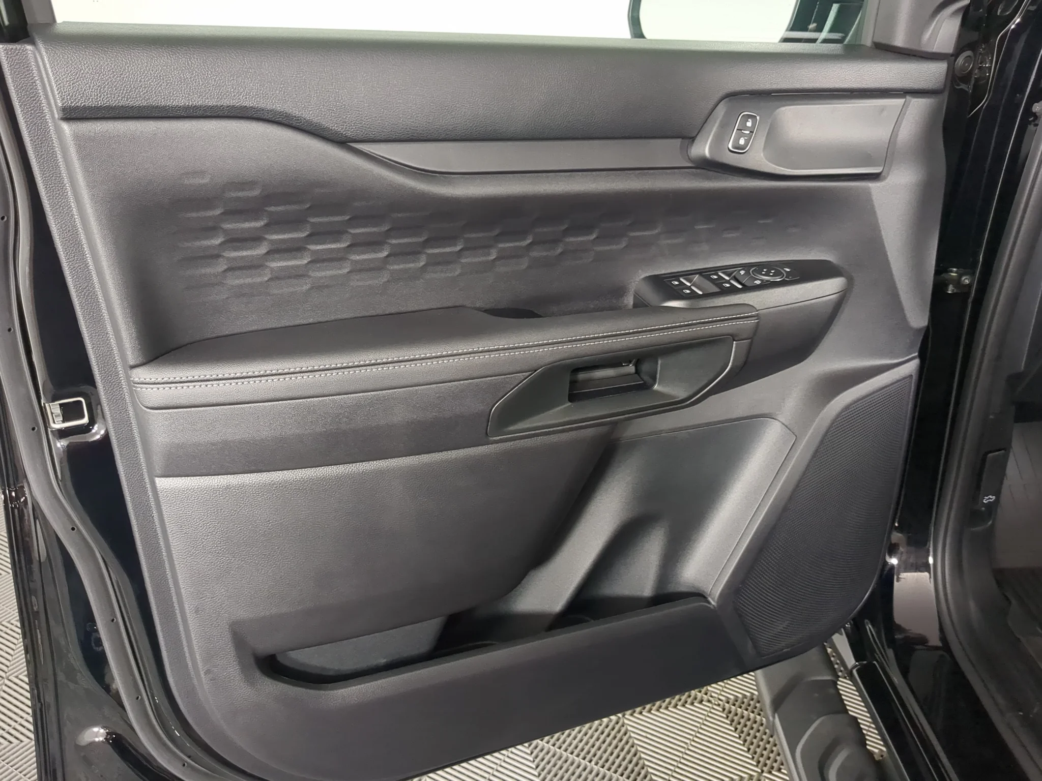 New 2026 Shadow Black Ford XLT image 11