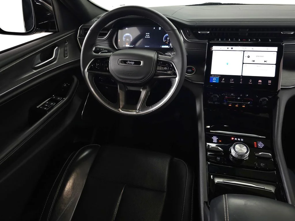 Used 2023 Black Jeep Overland image 19