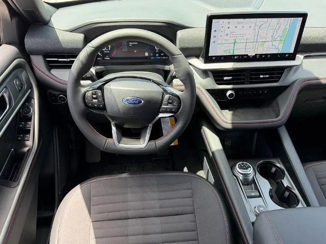 New 2026 Star White Metallic Tri-Coat Ford ST-Line image 19