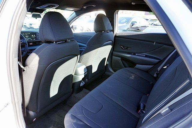 Used 2026 White Hyundai SEL Sport image 15