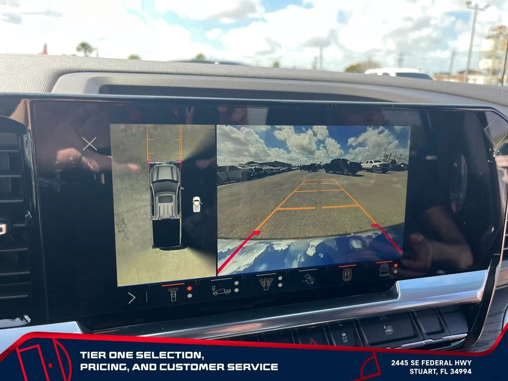 New 2026 Summit White GMC SLT image 32
