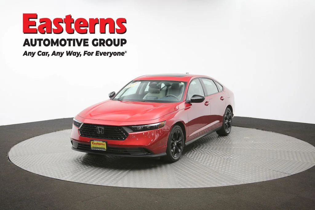 Used 2025 Red Honda SE image 54