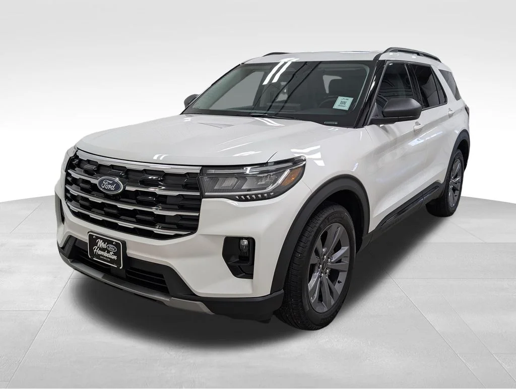 New 2026 Star White Metallic Tri-Coat Ford Active image 5