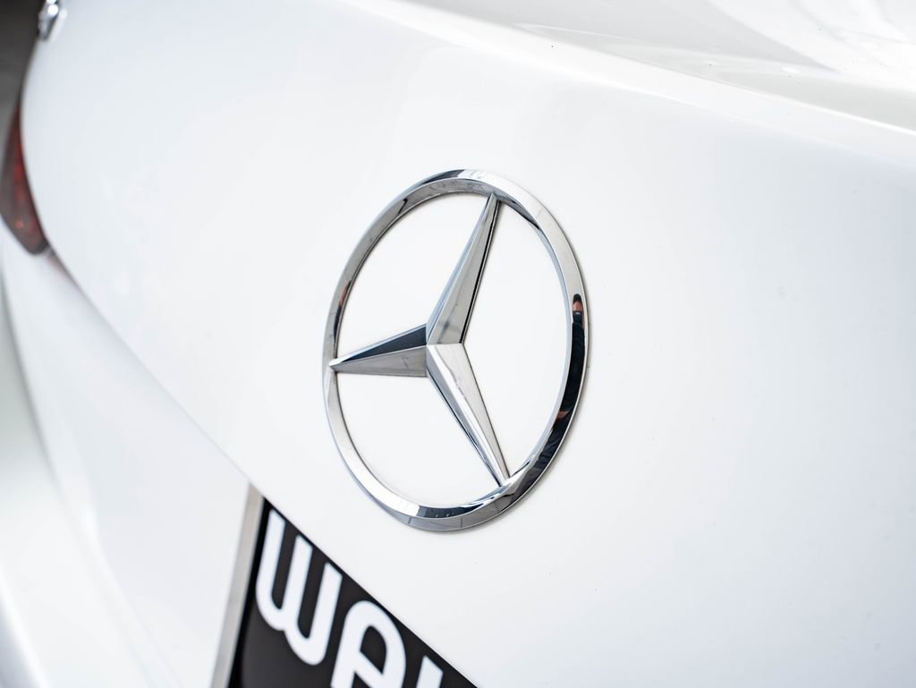 Used 2025 Polar White Mercedes-Benz C 300 image 18
