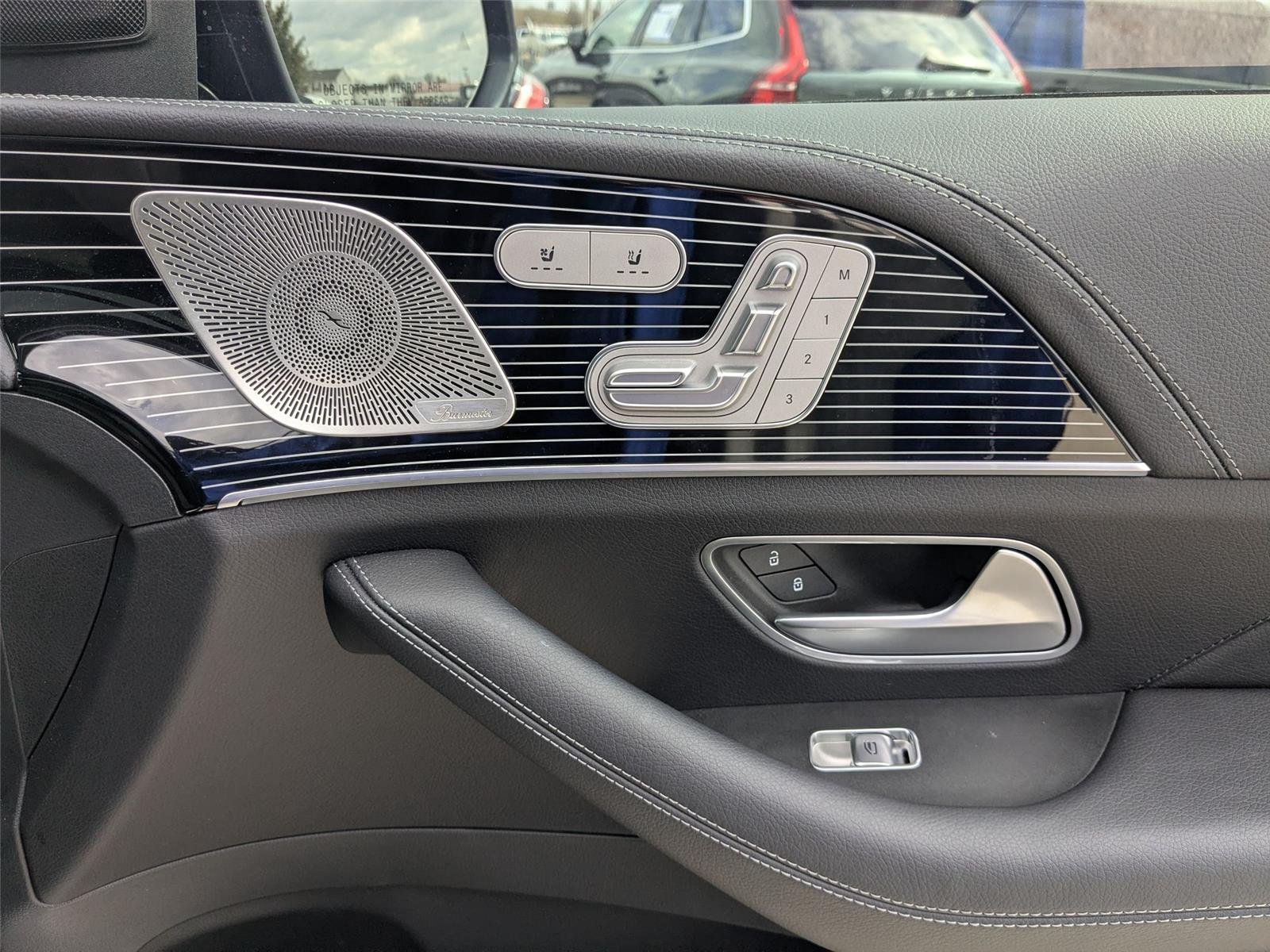 Used 2025 MANUFAKTUR Signature Silicon Grey Mercedes-Benz GLS 450 image 35