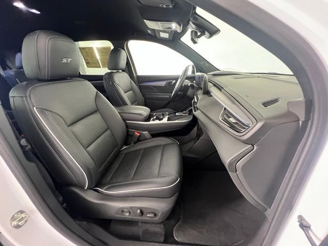 Used 2026 White Buick Sport Touring image 37