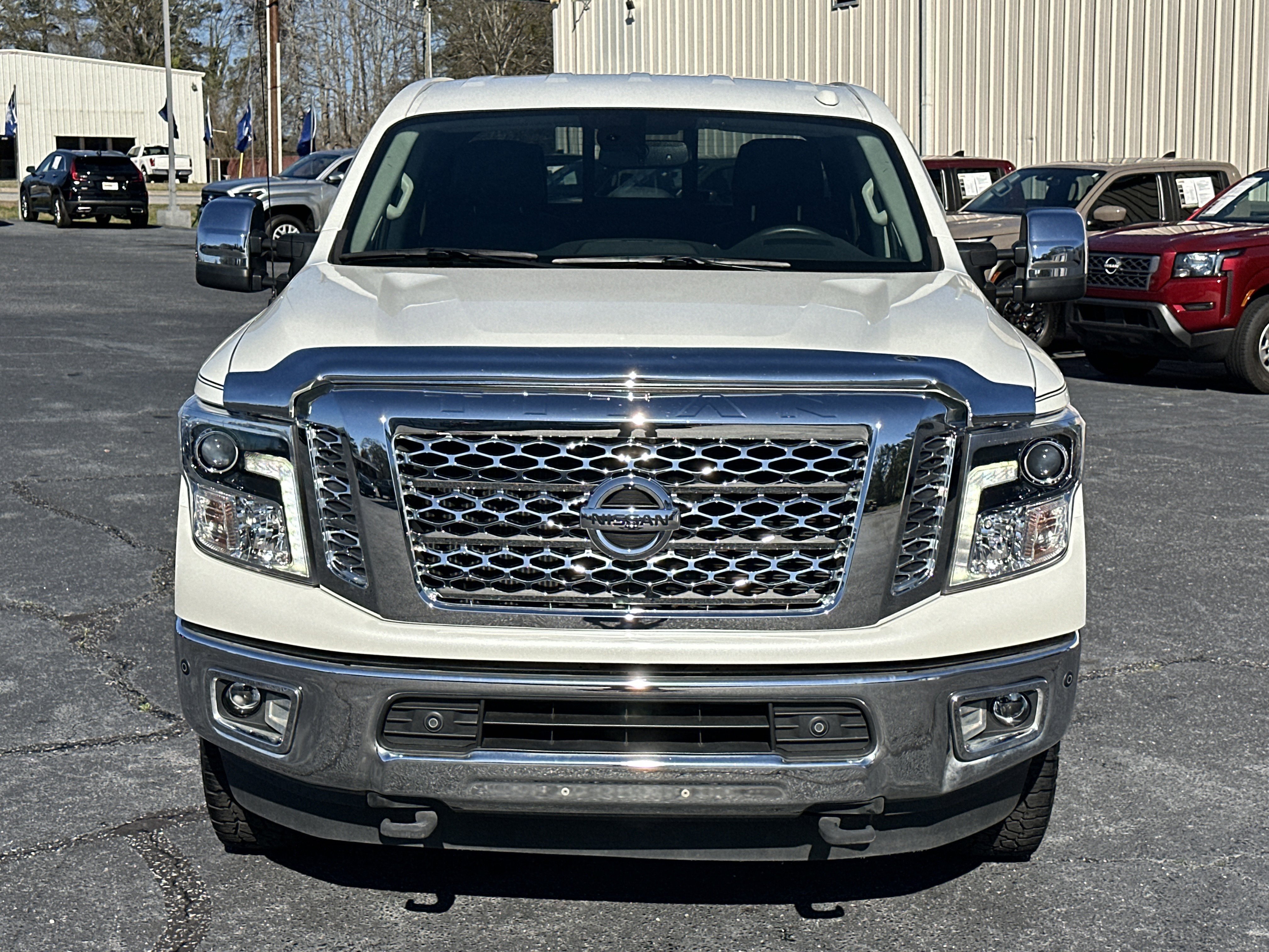 Used 2018 Pearl White Nissan SL image 3